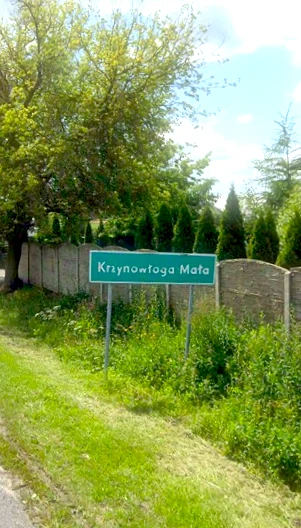 Tabliczka z nazwą miejscowości Krzynowłoga Mała